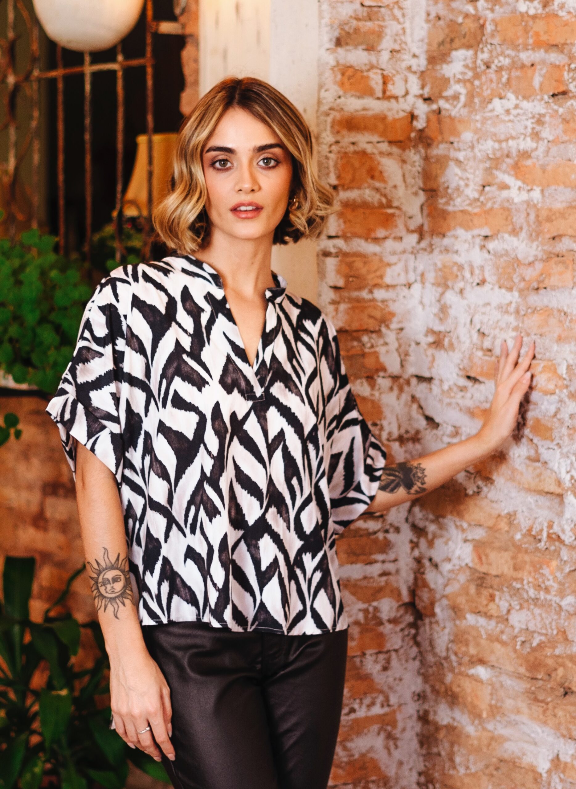 Blusa Megan Print Blanco Negro