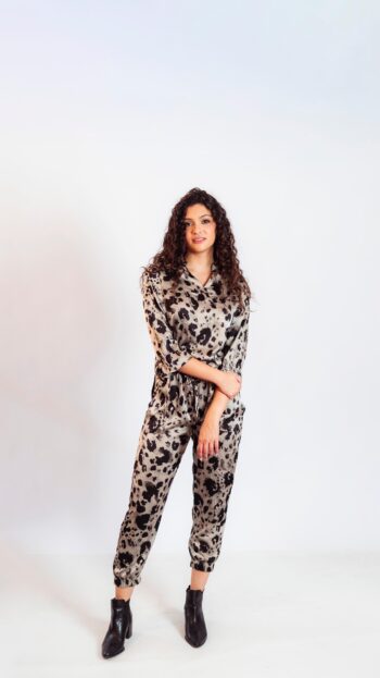 Jogger Sasha Animal Print Gris