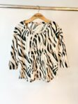 Remera Alfonsina Beige Negro